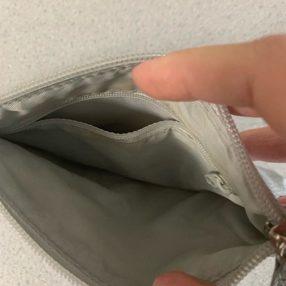 Silver wristlet - Picture 2 of 2